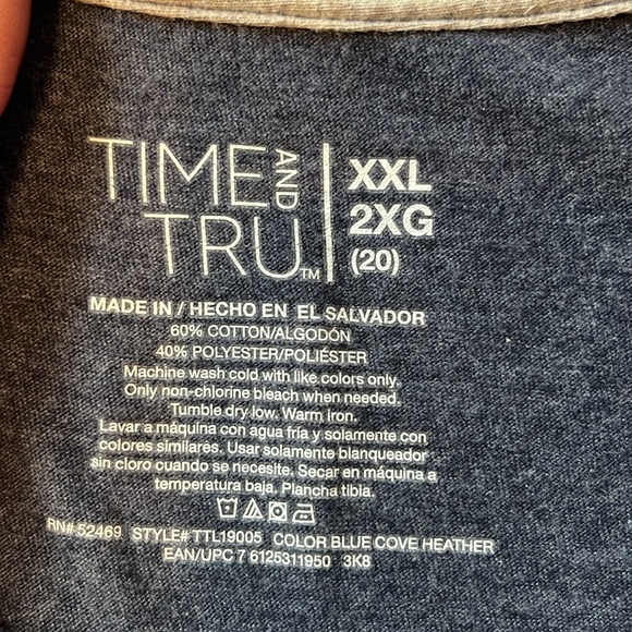 2 like new Time and True red and blue v neck T-shirts - Picture 3 of 9